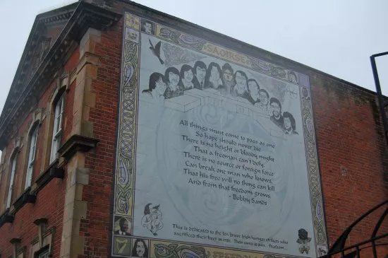 Coiste Falls Rd Mural Tour