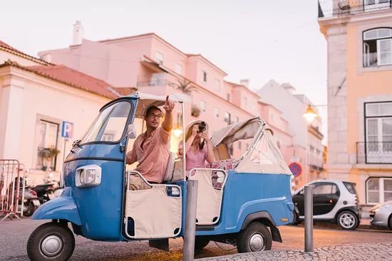 Agogo Tuk & Tours