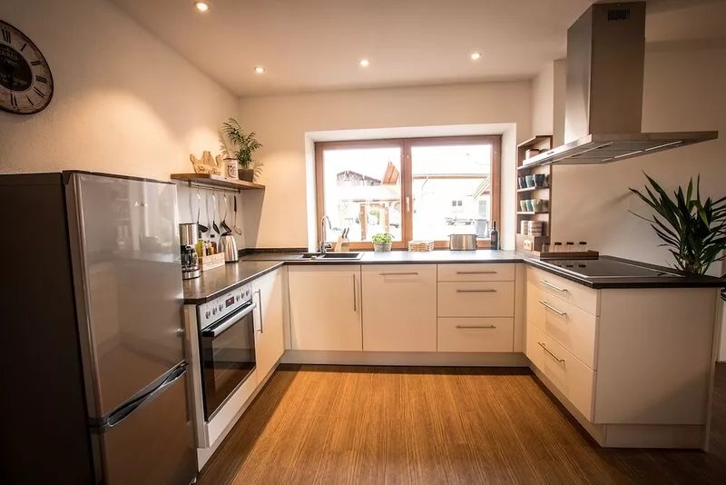 Cozy apartment in a very quiet location with terrace u. Tiled stove near