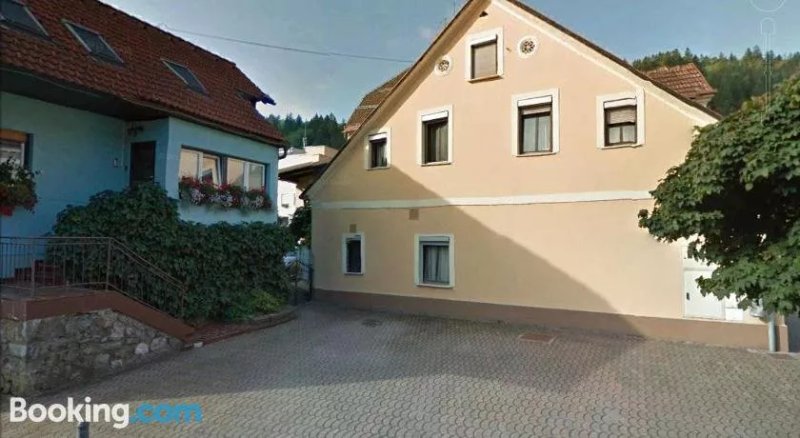 Tomdva Sostanj