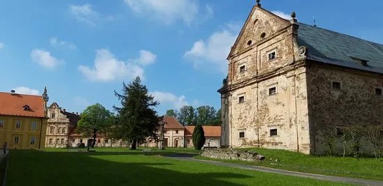 Suvenyry Klaster Tepla