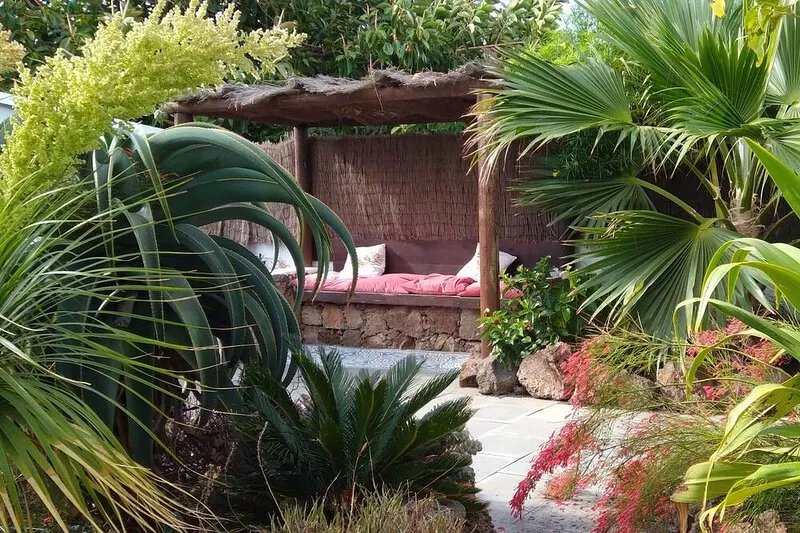 Finca Botanico Garden Apartment - Stylish rural accommodation, private garden