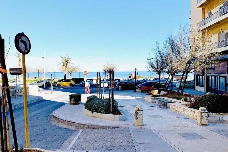 Blue Elegance Sea View City Center Heraklion Apartment - AMA ***********