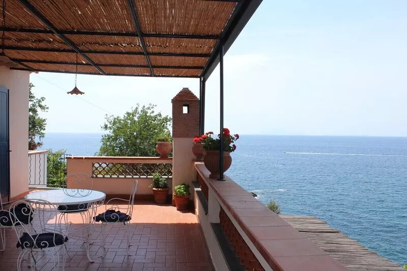 Villa-Astor house in Massalubrense