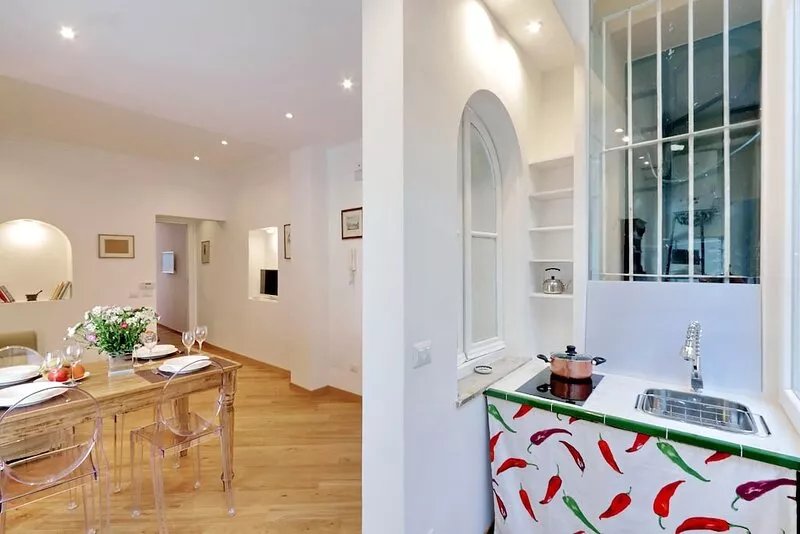 Cozy apartment for 6 near Piazza di Spagna
