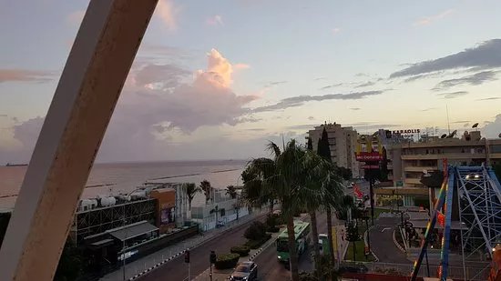 Oasis Luna park