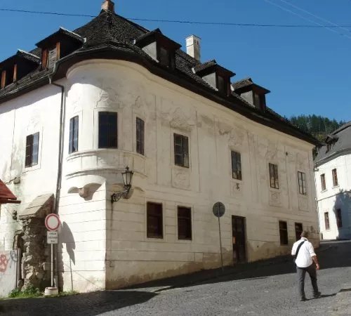 Renaissance house (Metropol)