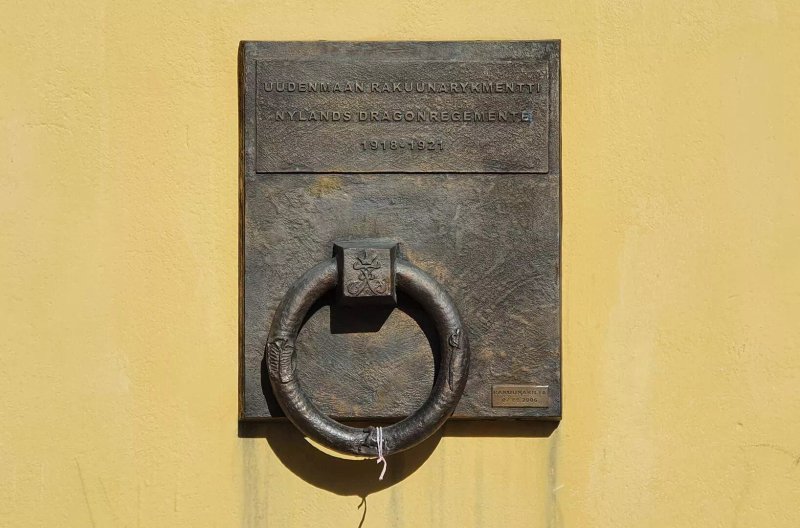 Rakuuna-reliefi / Commemorative Relief for the Dragoon Regiment