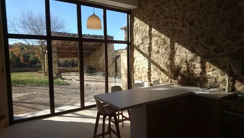 18th century provencal country house in the Luberon Natural Park