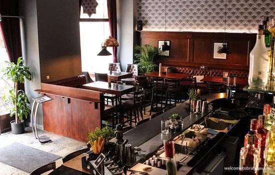 Baudelaire - Evil Flowers Bar