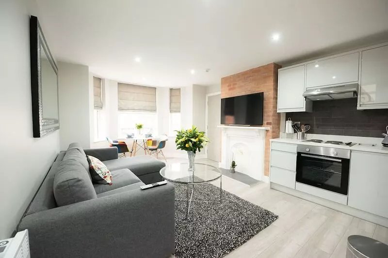 The Superior Apartment at Laurel House