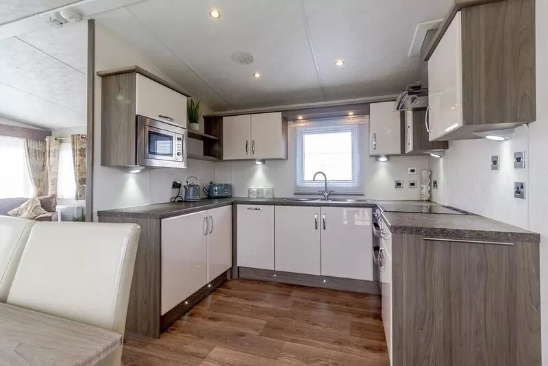Beautiful 6 berth caravan by the beach in Suffolk ref 40076ND