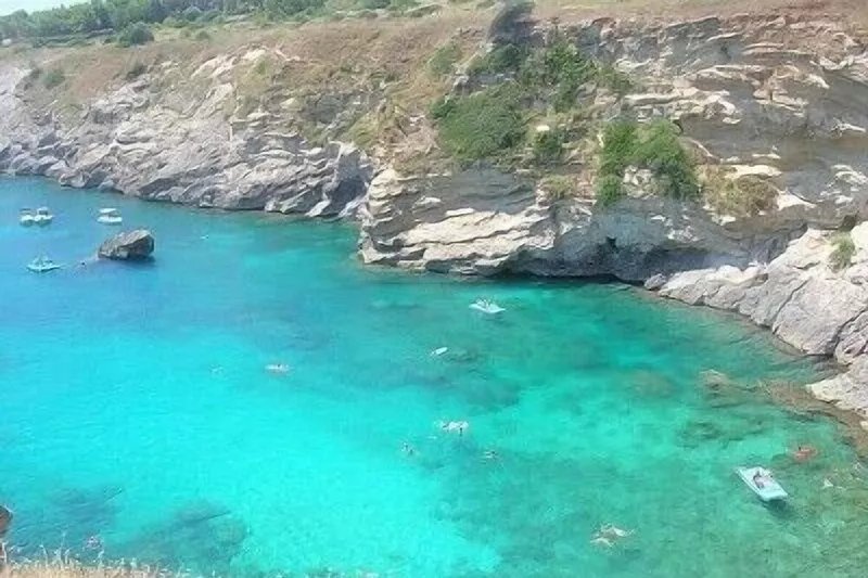 Comfortable apartment in Santa Cesarea Terme 100 m from the sea