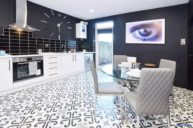 Townhouse At Henry Street Crewe