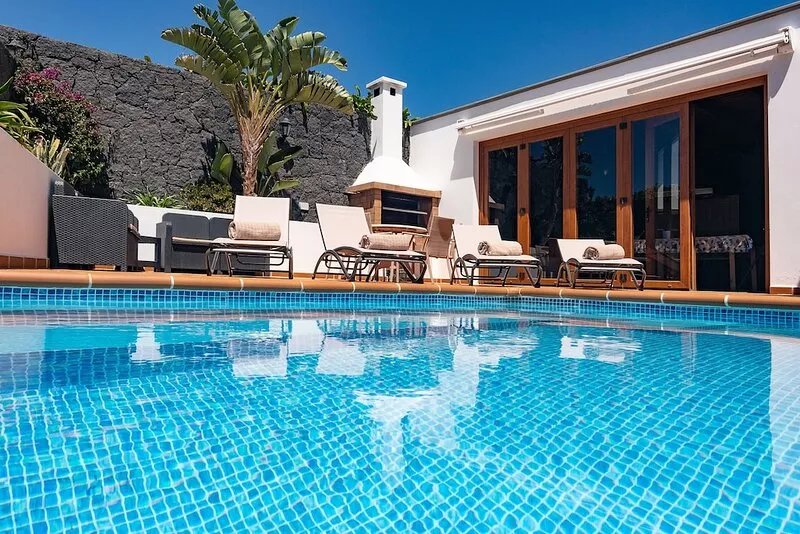 Intimate, spacious and comfortable villa, ideal for families and groups of