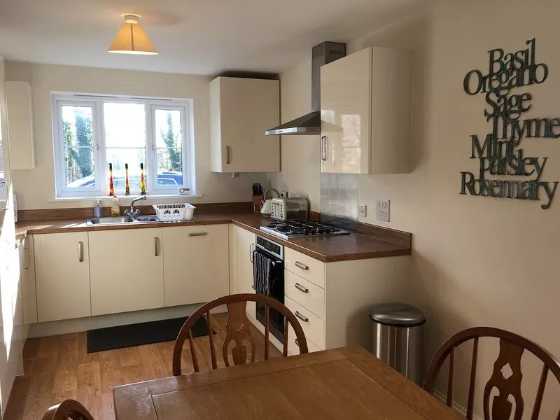 Beautiful House in Great Location!