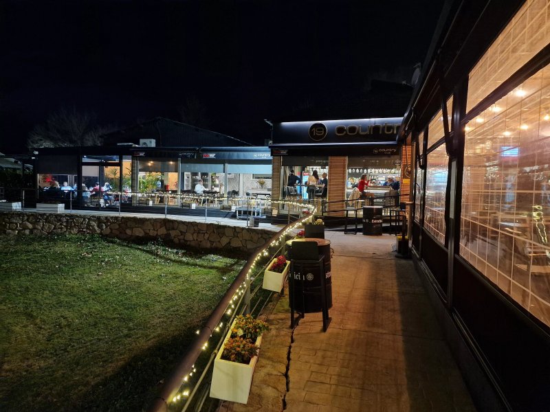 19 Country Club