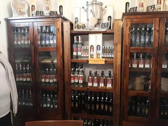A Palinka The Fruit Treasury Manufacture