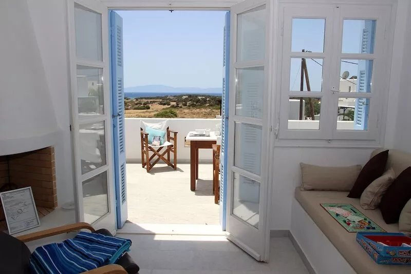 Beautiful family villa, superb views, 5 minutes walk to the beach.