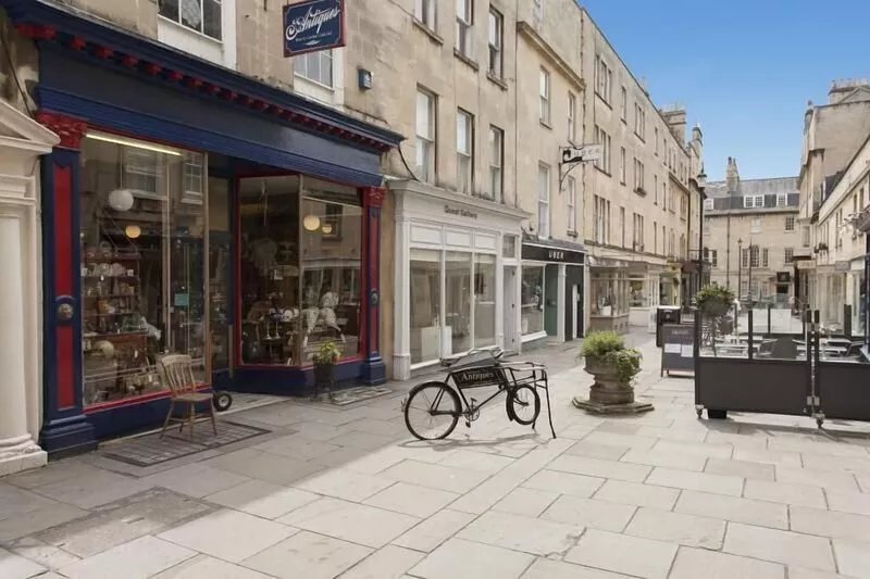 Catharine Place View - An exceptional 2 bedroom flat with panoramic views in