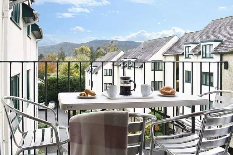 Claife View - Parking, Balcony, 1 min walk to central Bowness