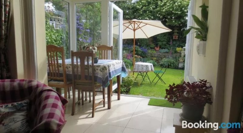 Kilcullen Home Stay