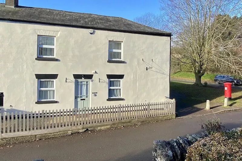 Unwind in traditional, quality accommodation in picturesque area