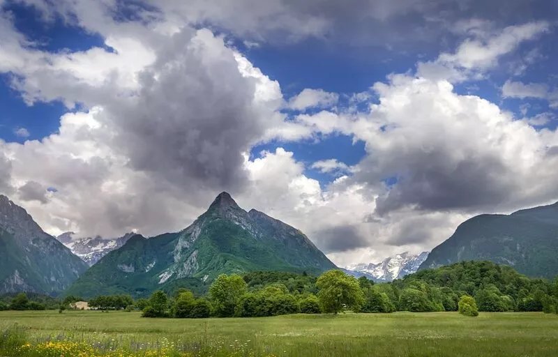Polovnik House, Soca Valley