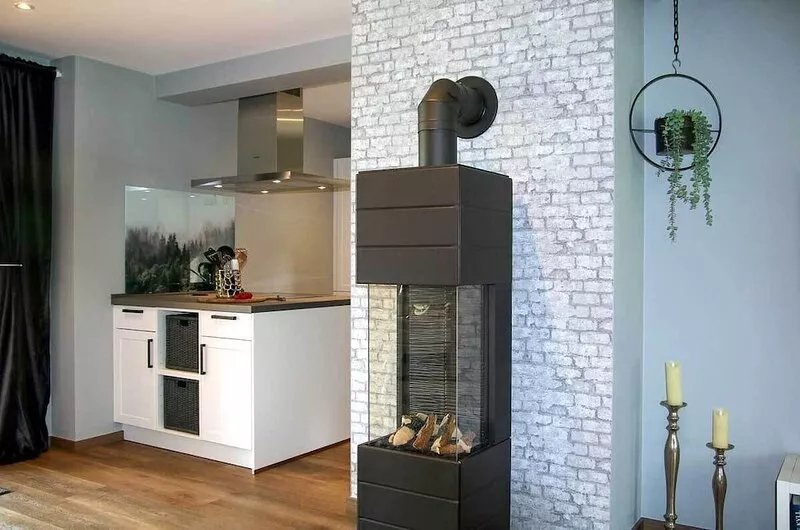 Renovated vacation home with a view of the valley