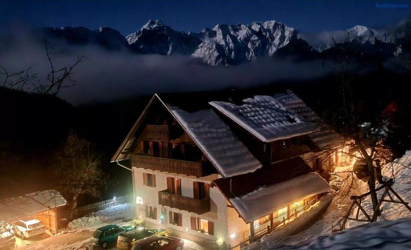 Farm Stay Alpine Dreams
