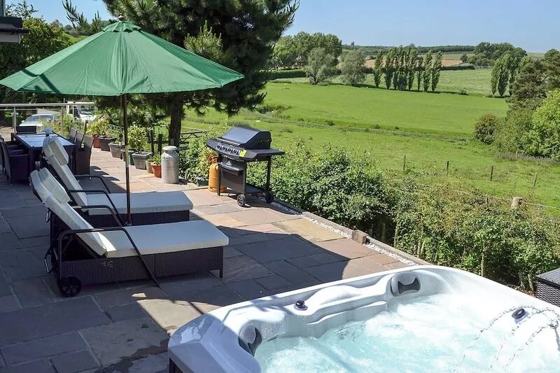 This eco-friendly property has stunning rural views and is just 3½ miles from