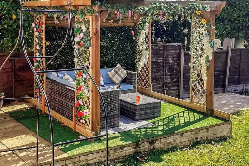 4 bedroom accommodation in Folkestone