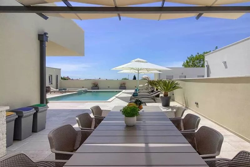 Villa Mako - The modern luxury villa with swimming pool and whirlpool in a