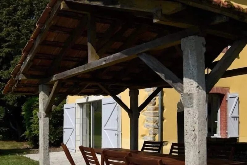 Traditional Béarnaise house