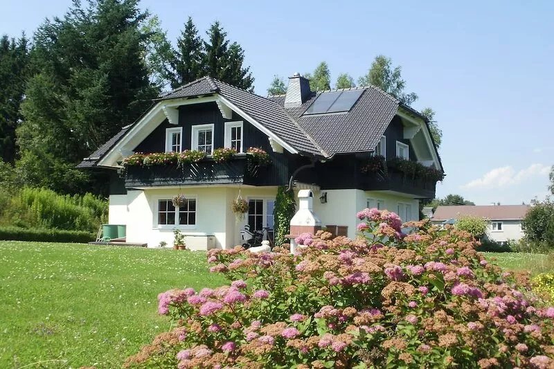 Apartment near the forest