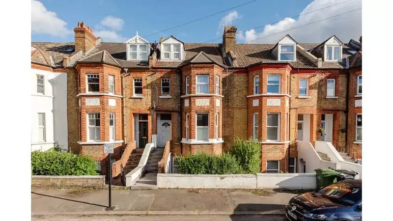 Lovely 2 bed garden flat near Tulse Hill station