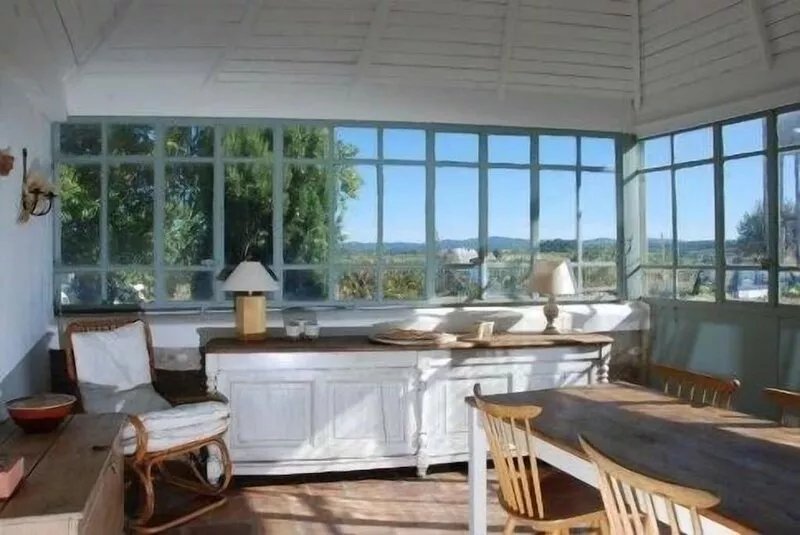 Authentic farmhouse with swimming pool surrounded by vineyards between sea and