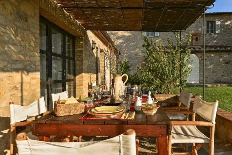 White Retreat 17, prestigious rental villa with pool and amazing view over the
