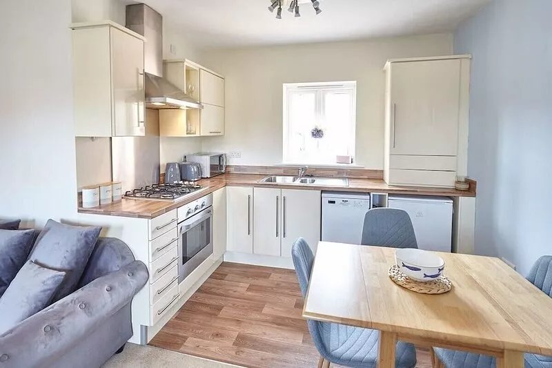 Host & Stay | Coach House Retreat
