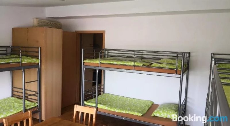 Cozy Apartments and Hostel