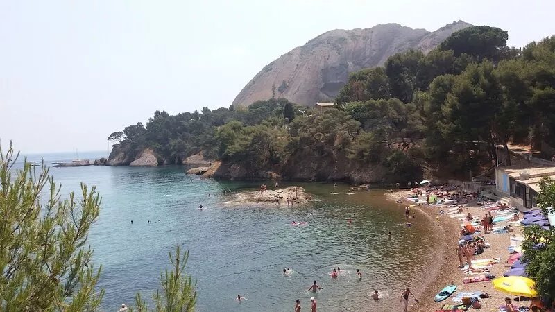 2-room apartment in South La Ciotat, Côte d'Azur, Closed private garage, Beach