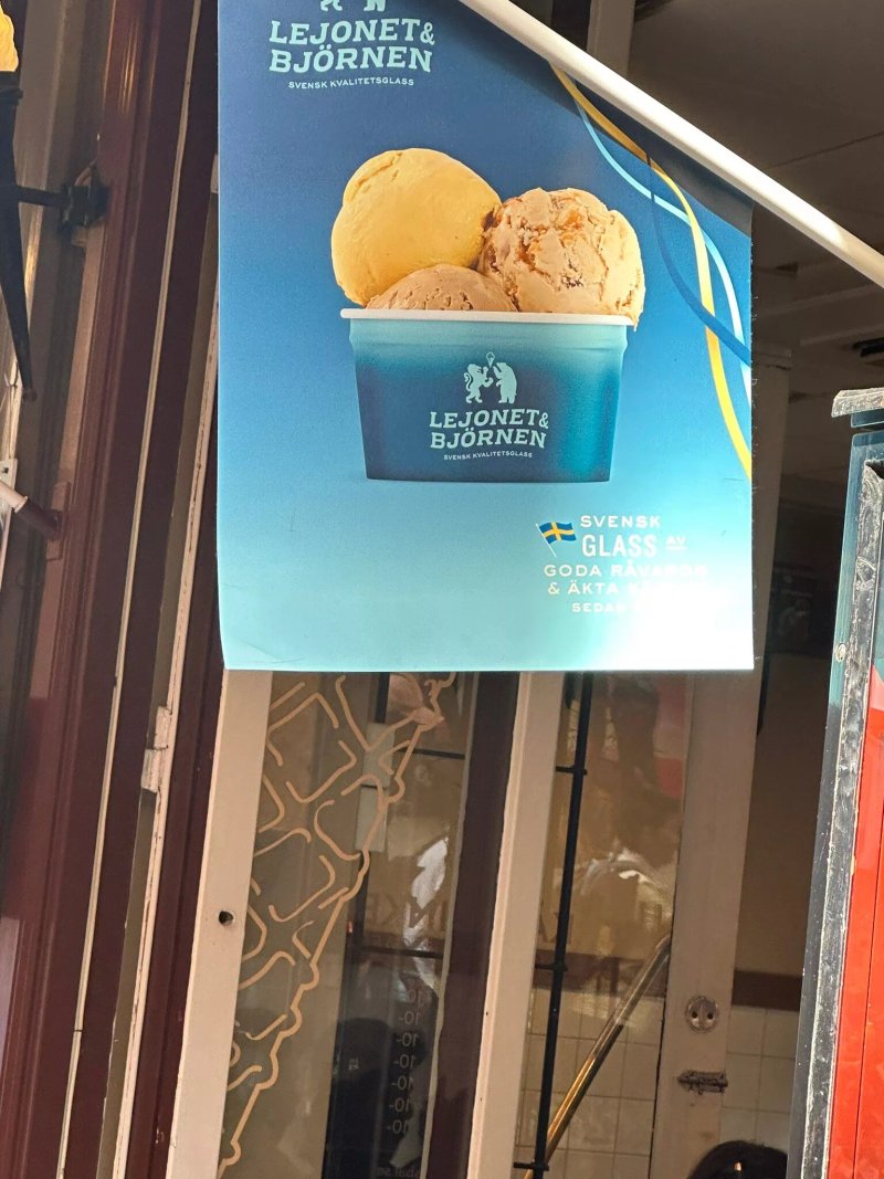 Lejonet & Bjornen Glasscafet
