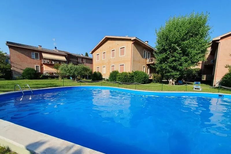 Regarda - "Edda" three-room apartment with swimming pool in the centre of