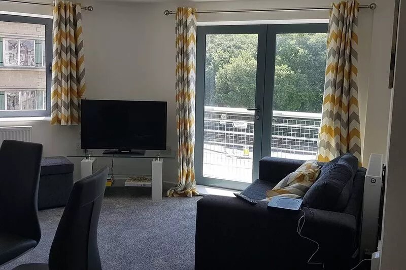 Horseshoe Apartments