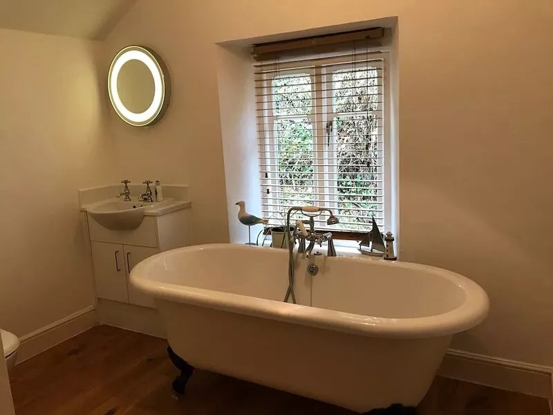 Riversdale Lodge is set in the heart of Symonds Yat overlooking the River Wye.