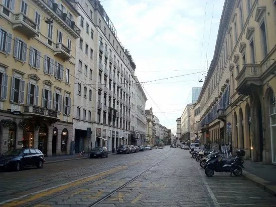Via Manzoni