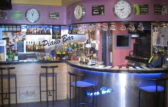 Piano Bar