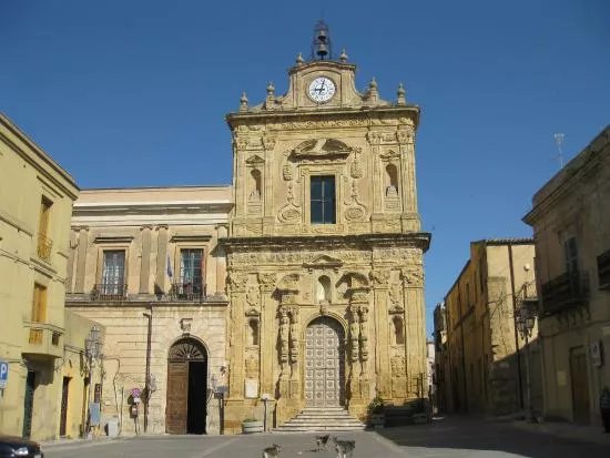 Old town centre of Naro