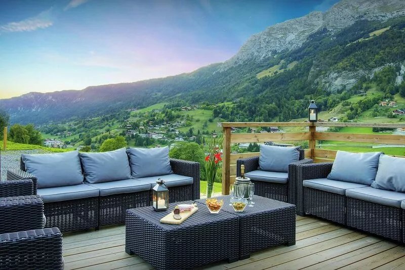 La Ferme du Gran Shan - luxury farmhouse for 15, indoor spa - OVO Network