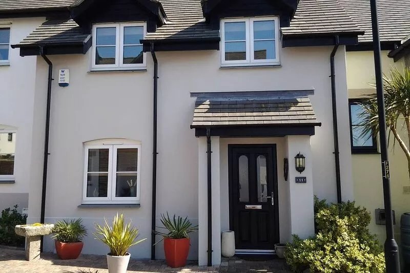 Modern 3 bed house in Cubert, near to beaches at Holywell, Polyjoke, Crantock.